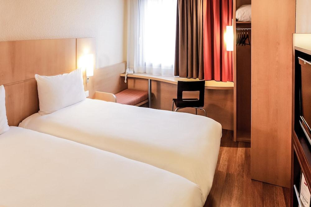 Hotel ibis Paris Montmartre 18ème Esterno foto