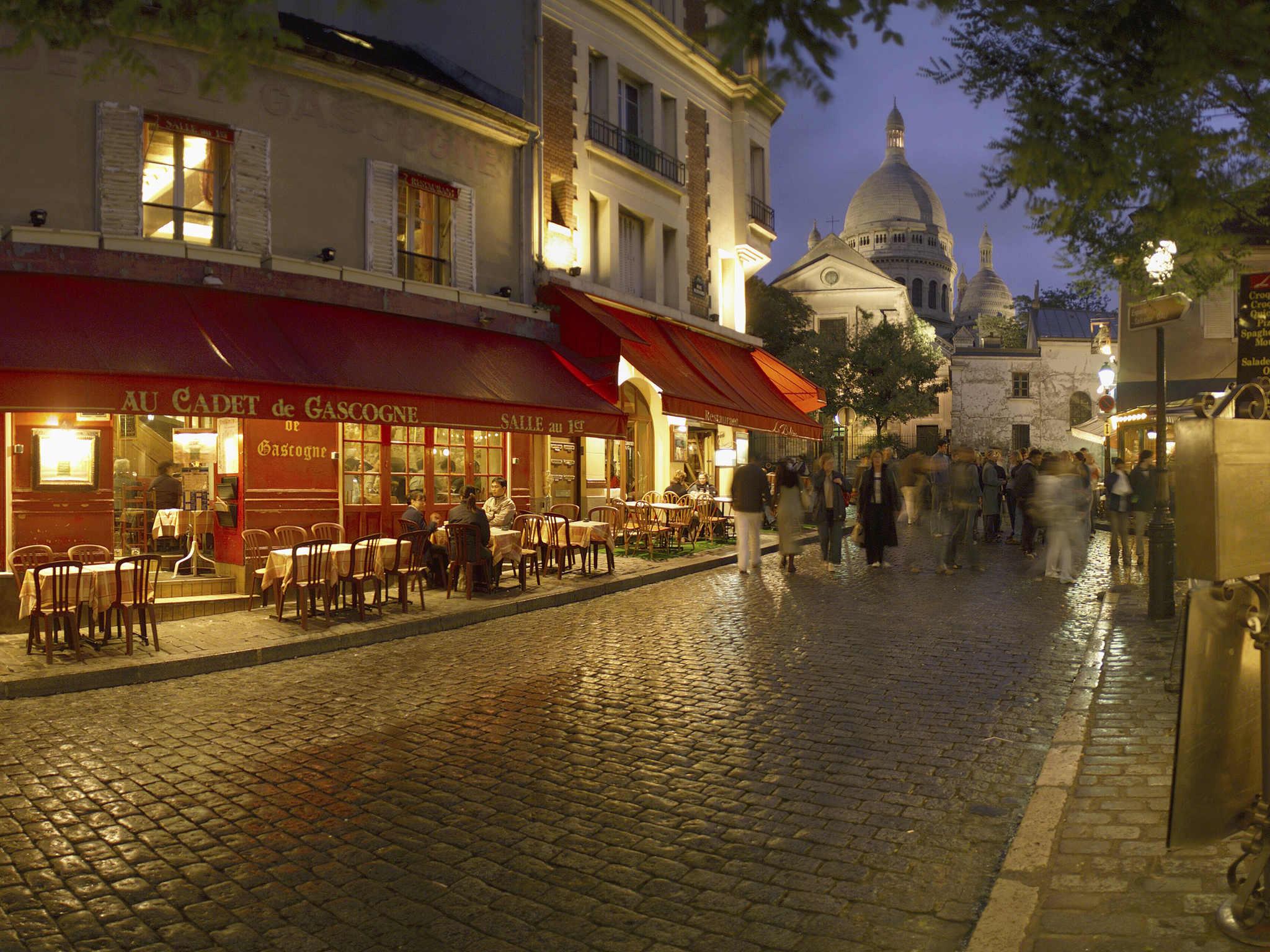 Hotel ibis Paris Montmartre 18ème Esterno foto
